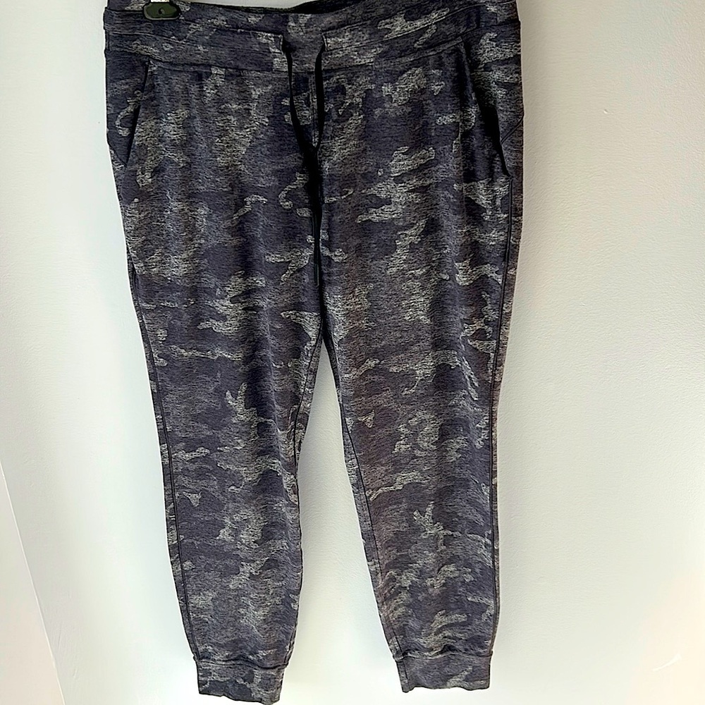 Lululemon Ready To Rulu Pant Jogger Camoe 12 - Picture 3 of 5